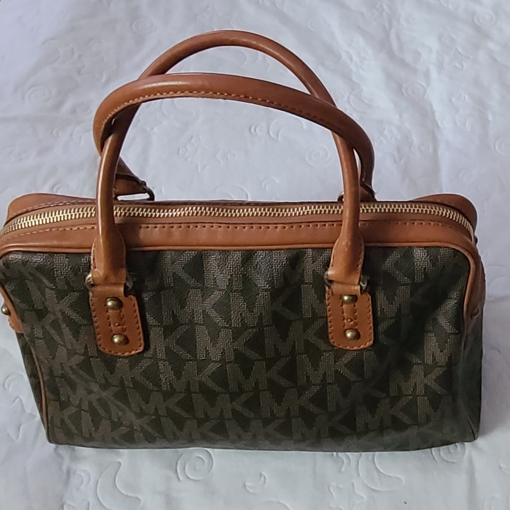Michael Kors Tan and Brown Interior Handbag